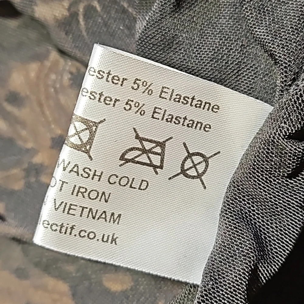 Collectif Spooky Mesh Dress - Picture 6 of 12